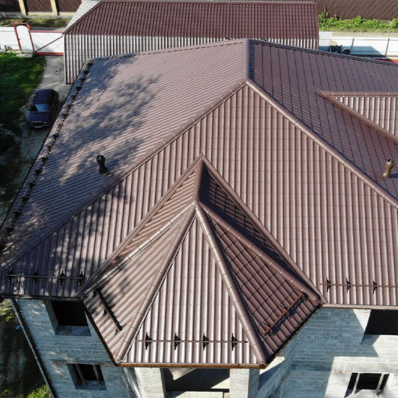 Монтаж сложной крыши и кровли в Климовске (Москва) и Московской области